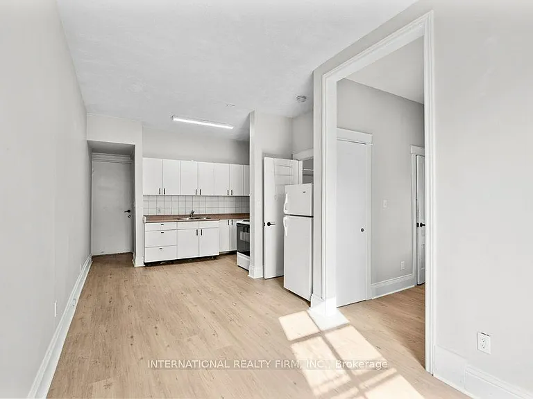 67 Ontario Ave — Photo 6