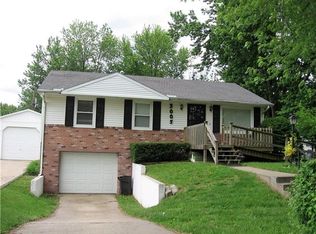 3005 Mayfair Dr, Saint Joseph, MO 64506