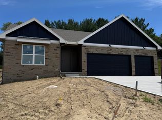2206 Citta Cir, Cir, NE 68147