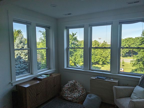 2nd image of 921 N Sacramento Blvd #3