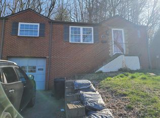 426 Pearce Rd, Pittsburgh, PA 15234