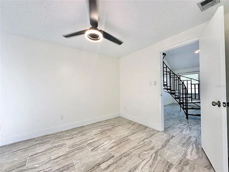 122 S Bulova Dr — Photo 28