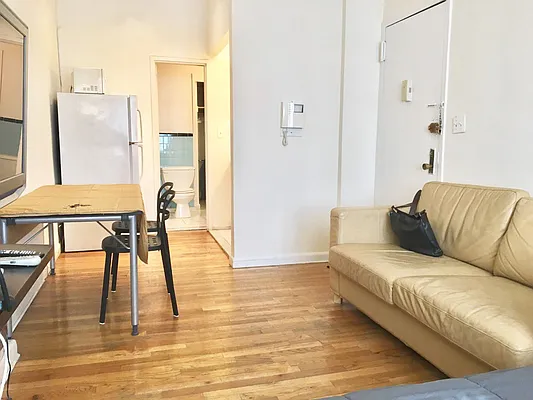 Rented by Jeffrey Mosczyc, LREB | media 23