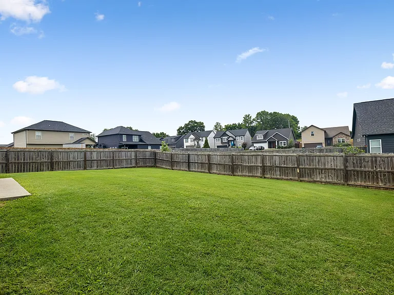1151 Eagles Bluff Dr — Photo 28
