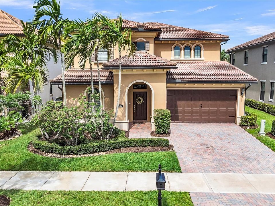 1st image of 8915 Watercrest Cir W