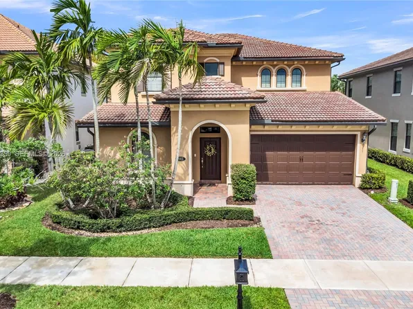 8915 Watercrest Cir W, Parkland, FL 33076