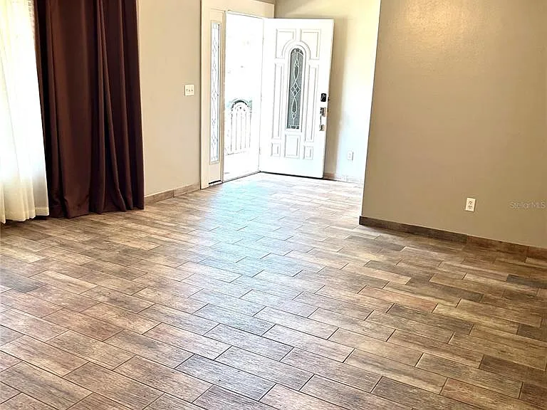 2152 Greenbriar Blvd — Photo 12