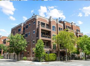 1122 W Hubbard St APT 4E, Chicago, IL 60642