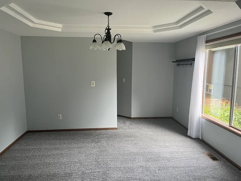 7410 Lazy South Ln NE — Photo 29