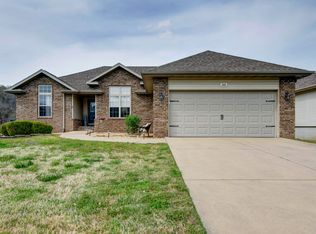 305 E Katie Dr, Springfield, MO 65803