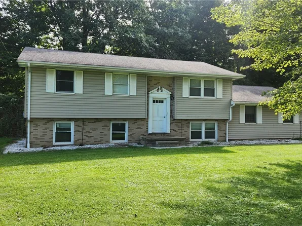 10770 Infirmary Rd, Mantua, OH 44255