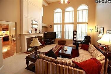 2nd image of 3575 Bellcrest Dr