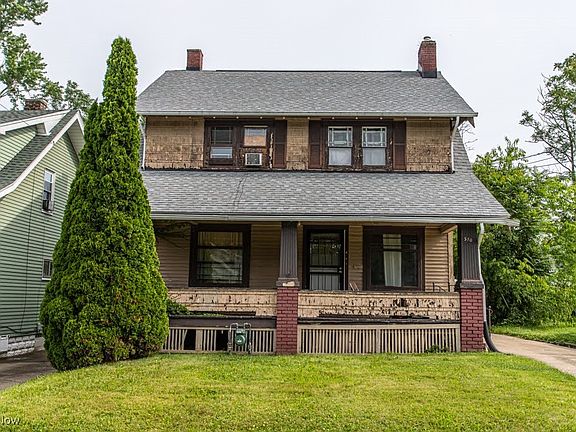 2nd image of 510 W Evergreen Ave