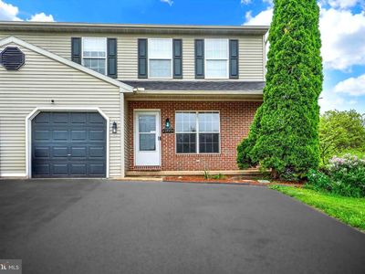 1935 Wyatt Cir, Dover, PA, 17315