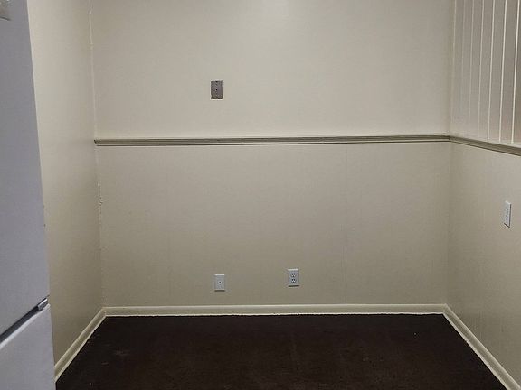 5th image of 3306 Howard St #6