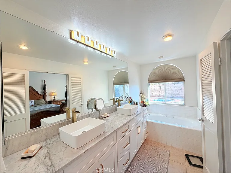 20350 Calhaven Dr — Photo 13