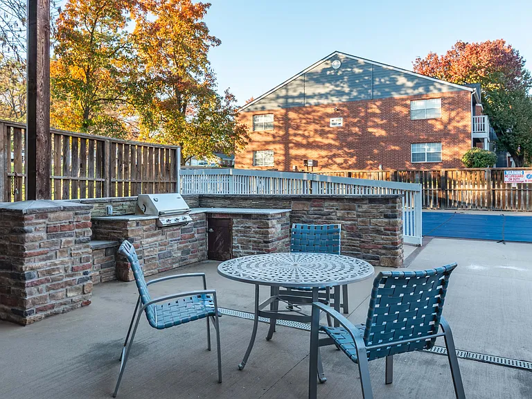 Fountainhead Apartments — Photo 18
