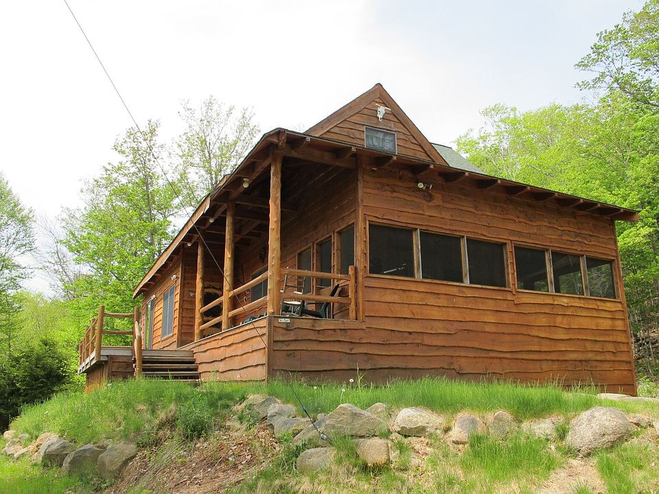 2nd image of 395 Mohawk Dr E