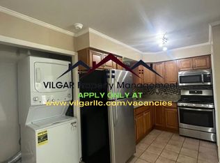 8128 Sycamore Ave, Highland, IN 46322