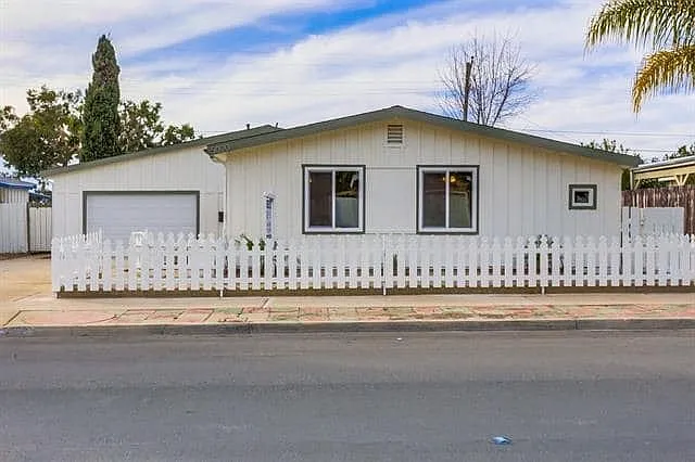 5020 Cole St — Photo 7