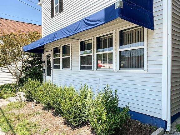 3rd image of 127 N Franklin St