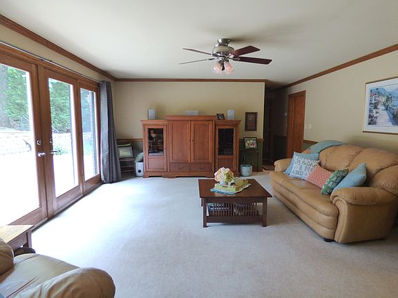 5th image of 1002 Harmony Dr