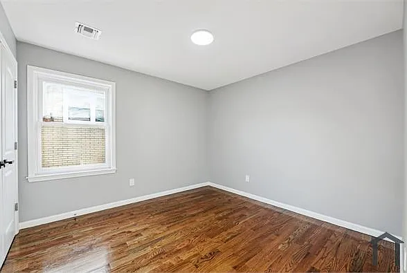 531 Livingston St #2 — Photo 9