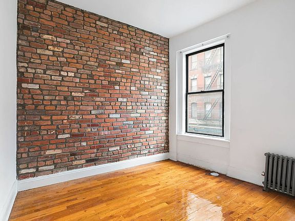 5th image of 166 W 4th St APT 4