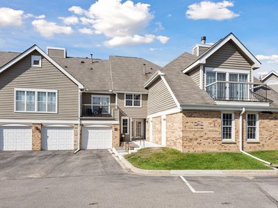 5988 Chasewood Pkwy APT 4, Minnetonka, MN, 55343