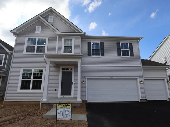 1012 Heimat Haus Dr, Grove City, OH 43123