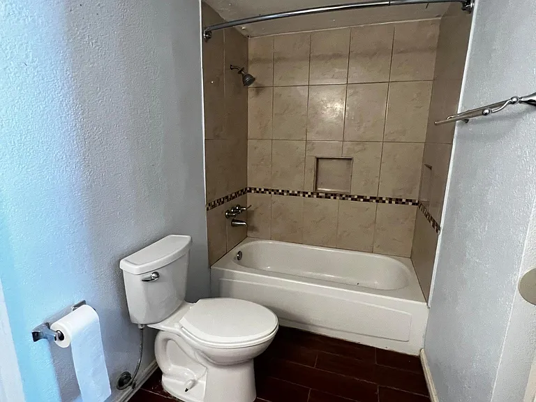4510 Druid Ln #207 — Photo 8