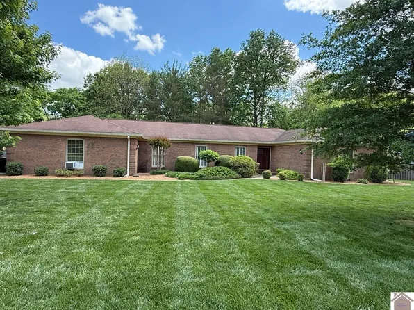 1531 London Dr, Murray, KY 42071