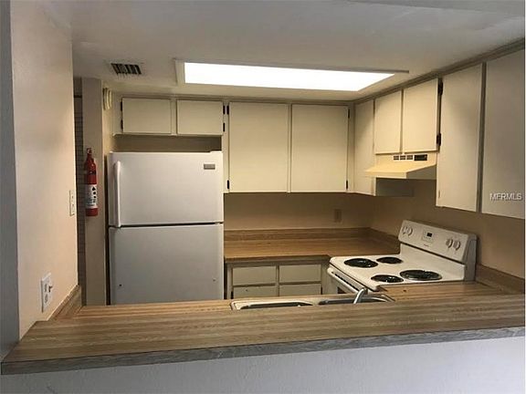 3rd image of 13041 Londondary Pl