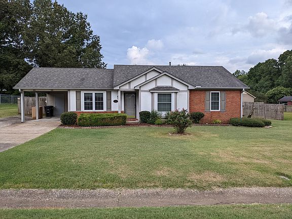 2nd image of 115 Hidden Valley Dr