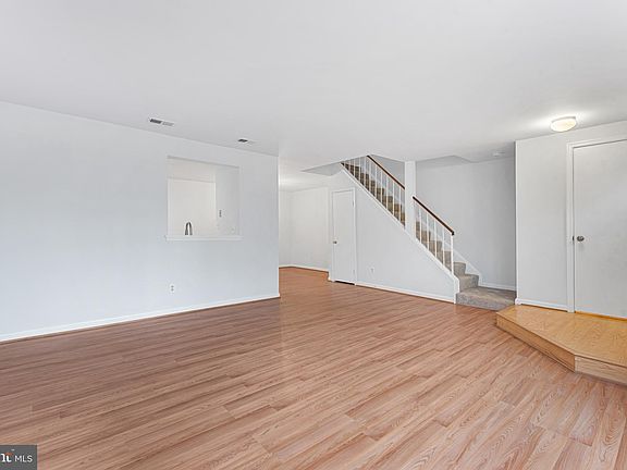 4th image of 13603 Winterspoon Ln #2