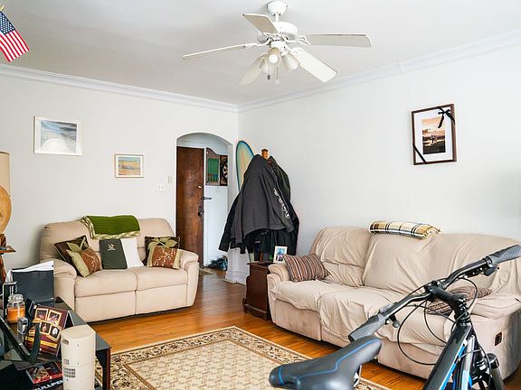4th image of 2557-2565 W Montrose Ave #2557-1A