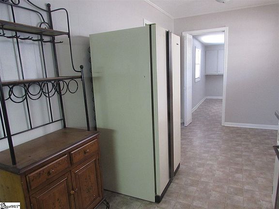 5th image of 216 Hagood Park Dr