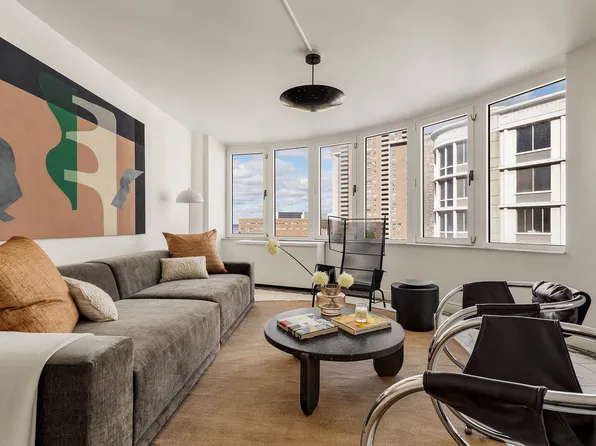 295 Greenwich Street image 2 of 21