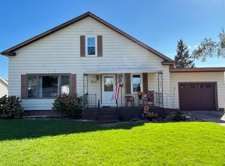 1612 6th Avenue, Bloomer, WI 54724