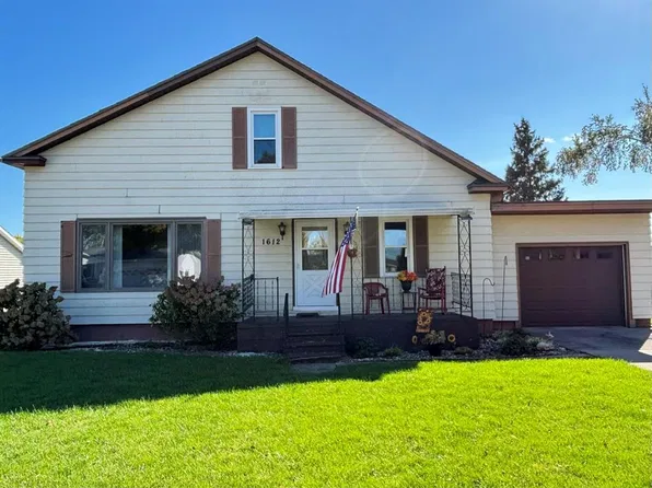 1612 6th Avenue, Bloomer, WI 54724