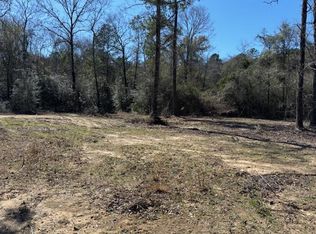 6 Jessie Stogner Rd, Sandy Hook, MS 39478