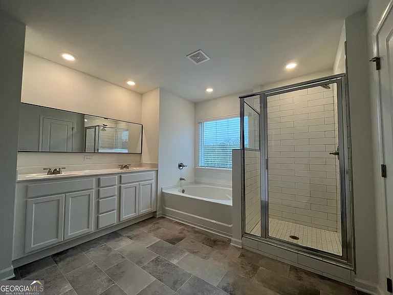64 Sepia Oak Dr — Photo 13
