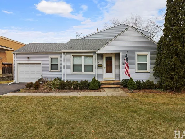 911 Elmdale Rd, Glenview, IL 60025