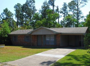 24 Nottingham Cir, Gulfport, MS 39503