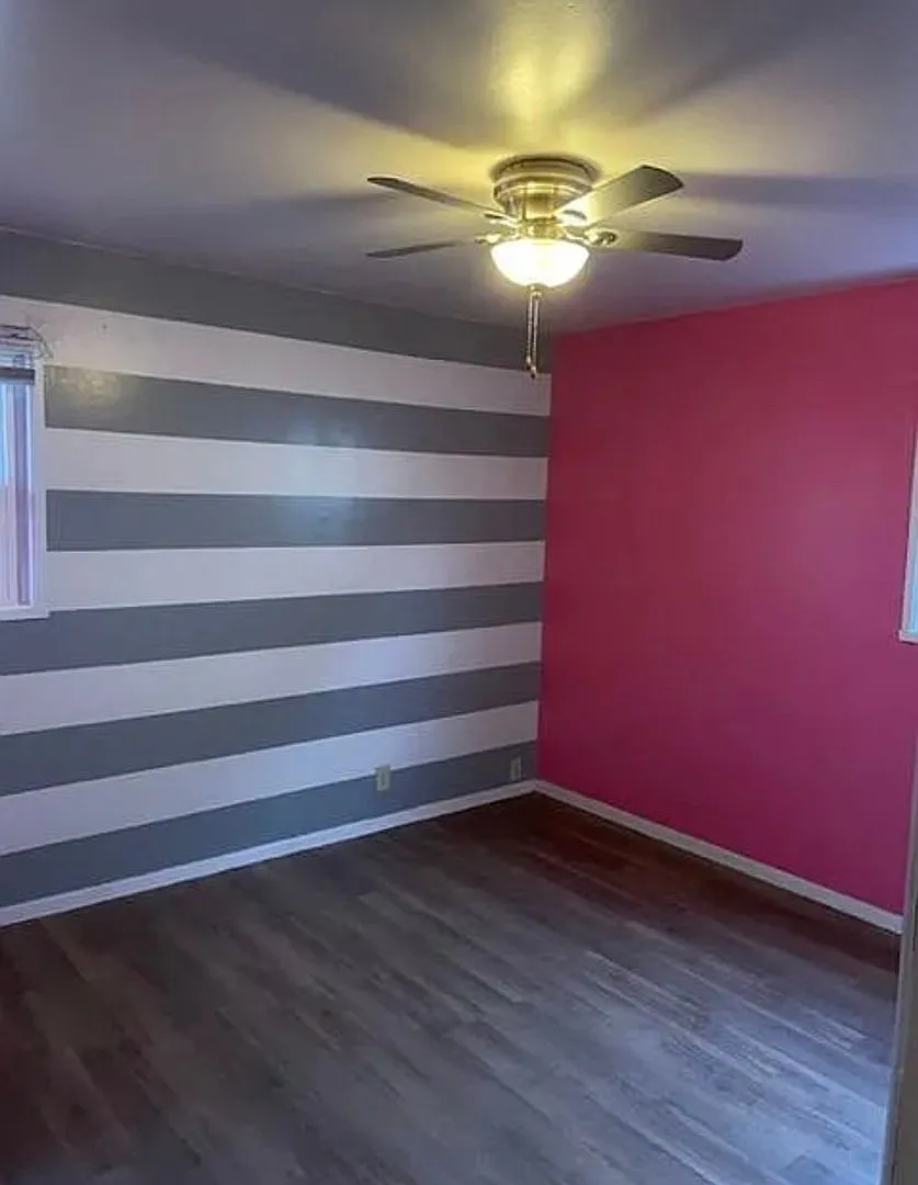 3 bed/2 bath — Photo 4