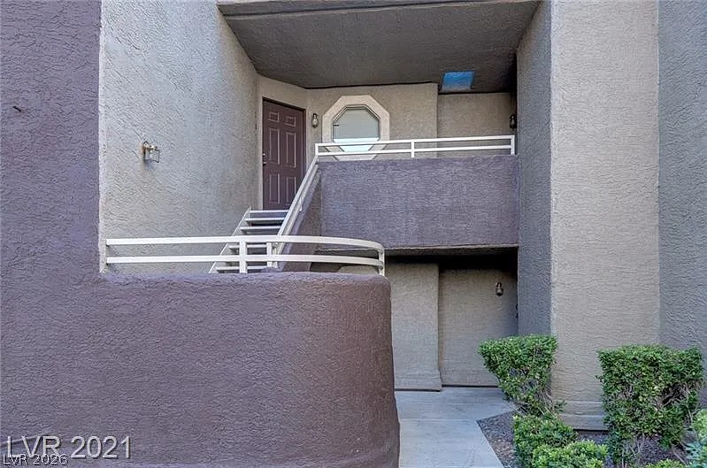 2 bed, 2.0 bath, 1091 sqft, $1,350 — Photo 3