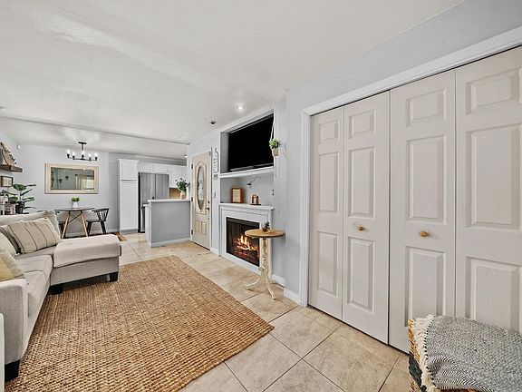 5th image of 3556 Sunset Ln Unit 36