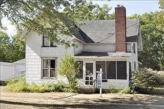 1st image of 248 E Franklin St