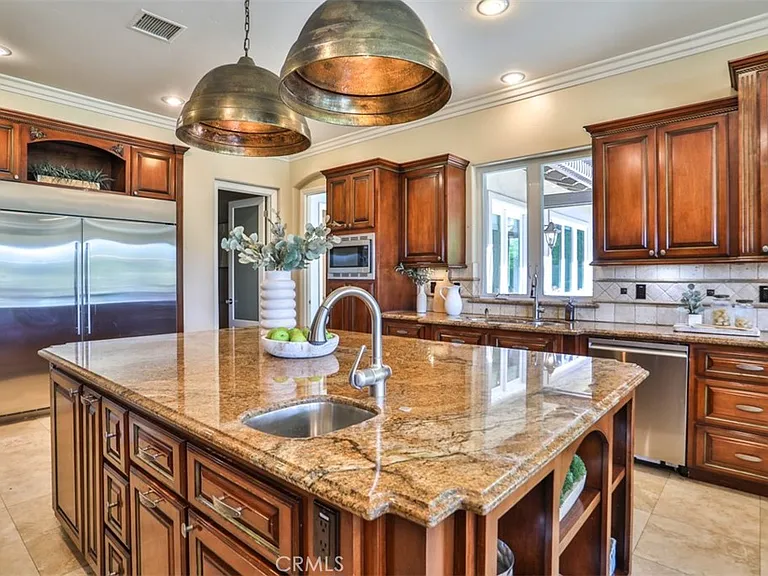 39520 Colleen Way — Photo 30