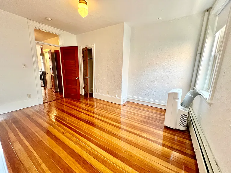 9 Thacher Ct #9 — Photo 5